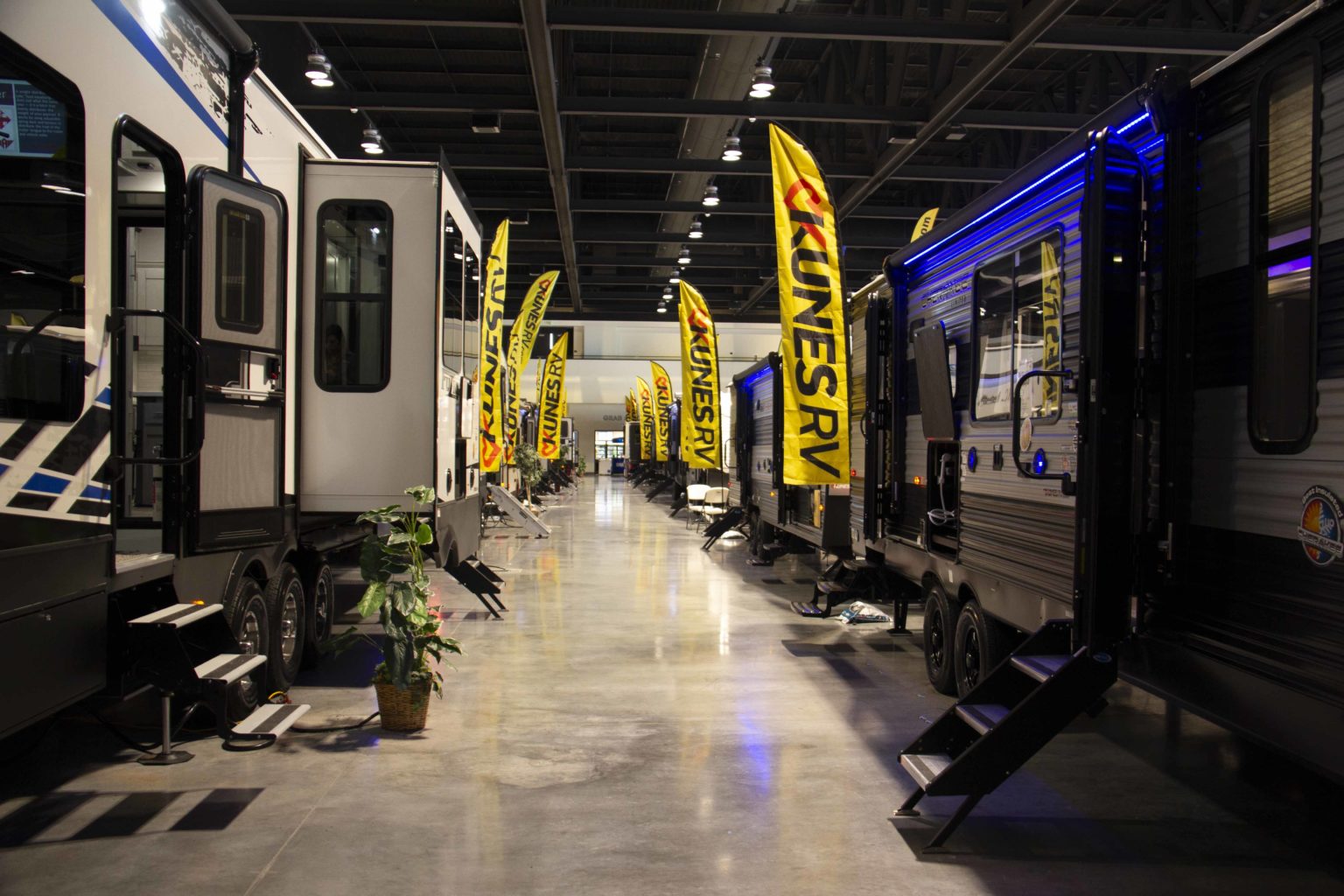 Green Bay RV & Camping Expo Blue Green Events